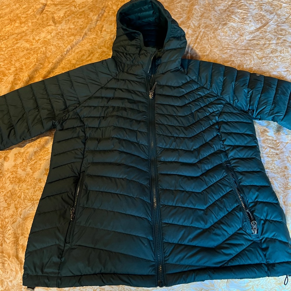 Columbia Omni-tech hooded puffer jacket